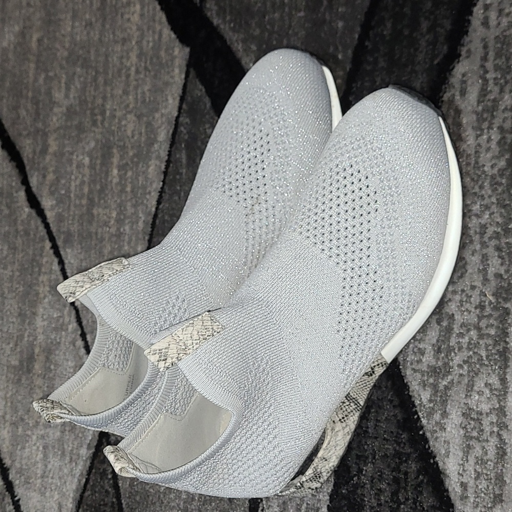 URBAN SPORT METALLIC GRAY SNAKE PRINT J SLIDES SNEAKERS